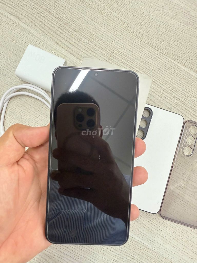 Meizu 21 chip 8 gen 3, ram 12/256