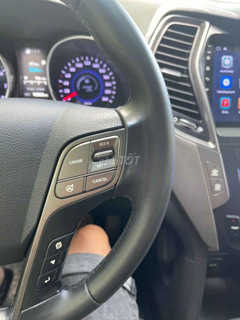 Hyundai Santa Fe 2014 2.4L 4WD - 90000 km - 1 chủ. Mua bán Ô tô tại Quận Gò Vấp Tp Hồ Chí Minh được đăng bởi Triết hình 7