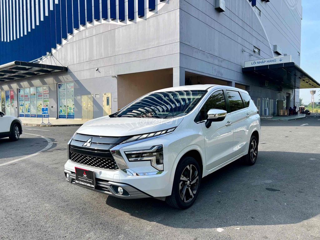 Mitsubishi Xpander 2023 AT Premium - 48274 km