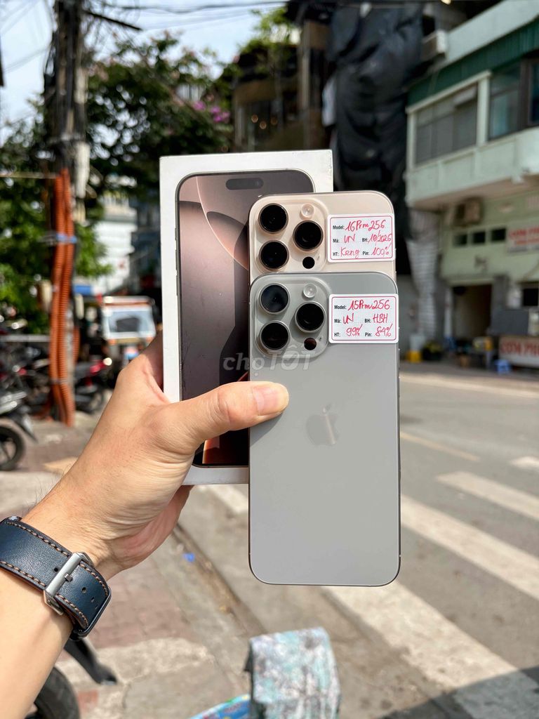 iPhone 16 Pro Max 256GB Samac Vn Bh 10/2026 P100. Mua bán Điện thoại tại Quận Đống Đa Hà Nội được đăng bởi Quý Hoàng hình 1