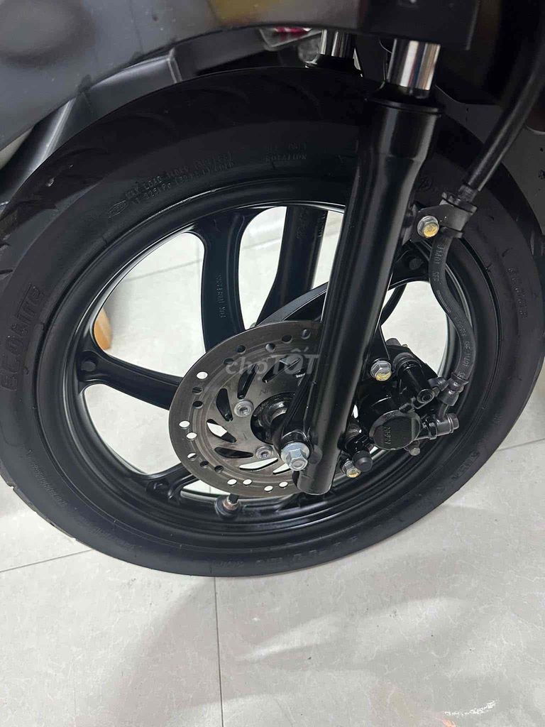 Honda Vision 218 xe đẹp liền lạc máy móc zin êm. Mua bán Xe máy tại Quận Tân Bình Tp Hồ Chí Minh được đăng bởi Tuấn Anh hình 6