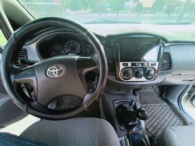 Toyota Innova 2015