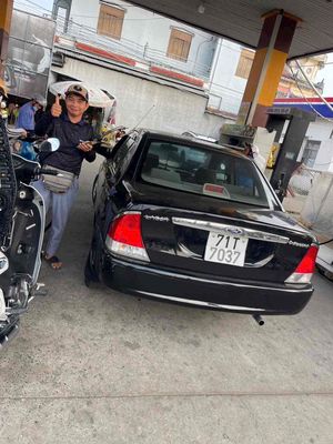 Ford Laser Đen 5 chỗ