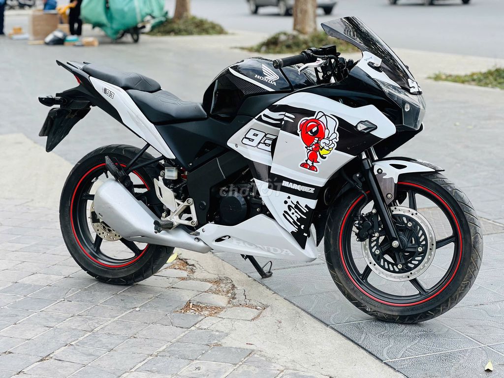 HONDA CBR 150 NHẬP THÁI NGUYÊN ZIN BIỂN 29. Mua bán Xe máy tại Quận Nam Từ Liêm Hà Nội được đăng bởi Hải Hùng hình 4