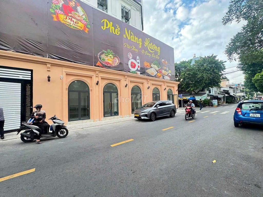 GÓC 2 MẶT TIỀN KINH DOANH - 8X20 - 20TR