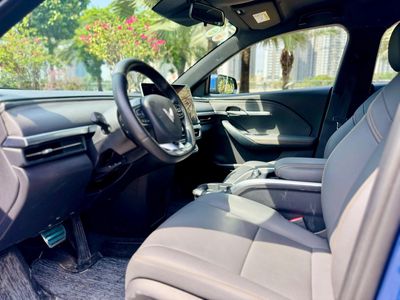 Vinfast VF6 Plus 2025 - Mua Pin, 9.300km, 648tr. Mua bán Ô tô tại Thành phố Thủ Đức Tp Hồ Chí Minh được đăng bởi ôn diễm sơn