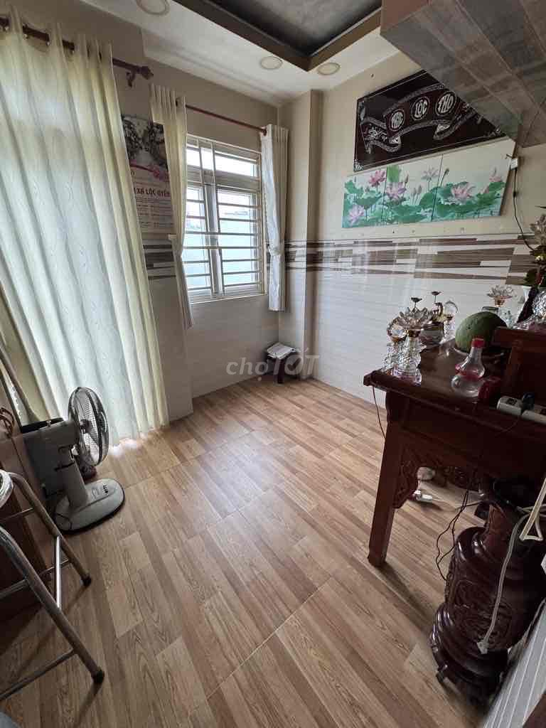 🏠蓉房地产  CHỈ 4.5 TỶ - 4 TẦNG KHU PHÂN LÔ NGAY CƯ XÁ PHÚ LÂM A - CẠNH CHỢ. Mua bán nhà ở tại Quận 6 Tp Hồ Chí Minh được đăng bởi Nhung Hana hình 4