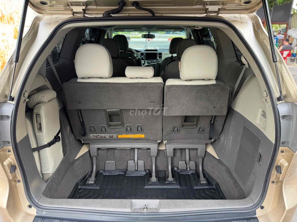 Toyota Sienna 2010 - 88000 km. Mua bán Ô tô tại Thành phố Thủ Đức Tp Hồ Chí Minh được đăng bởi Oanh Toyota hình 6