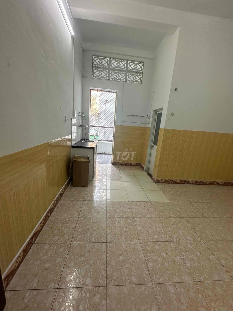 phòng trọ ,45m2 ,28/11 duy tân ,hoà cường