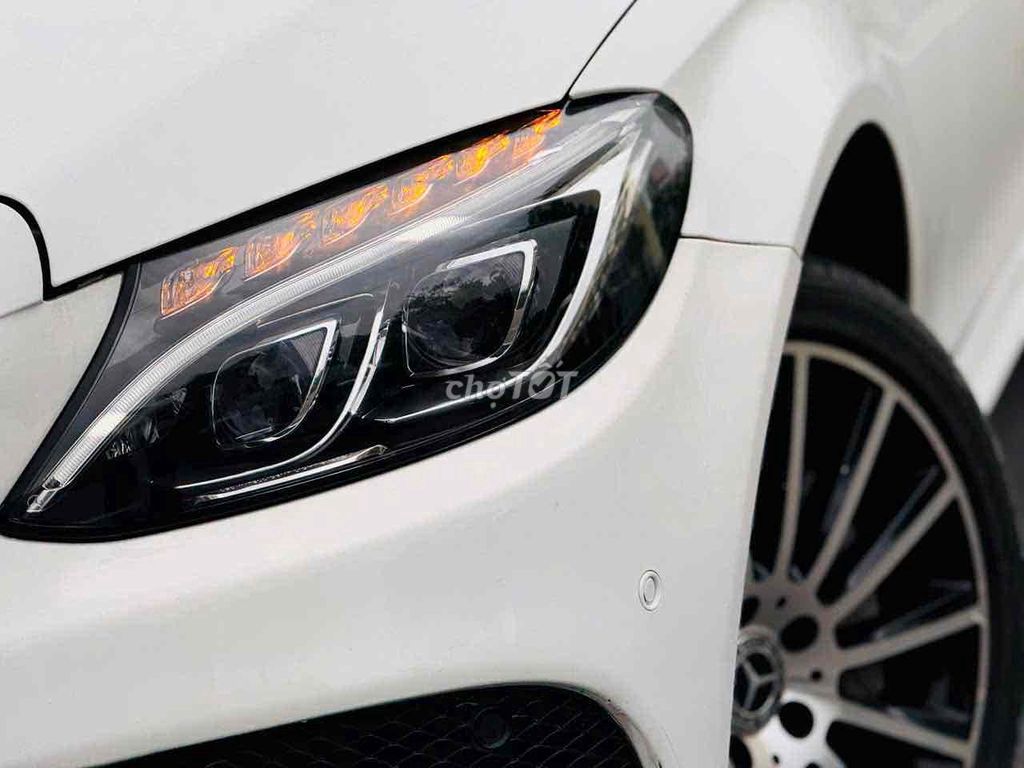 Mercedes Benz C300 AMG 2018. Mua bán Ô tô tại Quận 7 Tp Hồ Chí Minh được đăng bởi Cherry hình 5