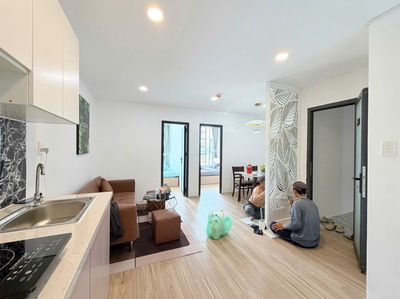 Cho thuê 2 phòng ngủ full nội thất gần vòng xoay lê đại hành q10
