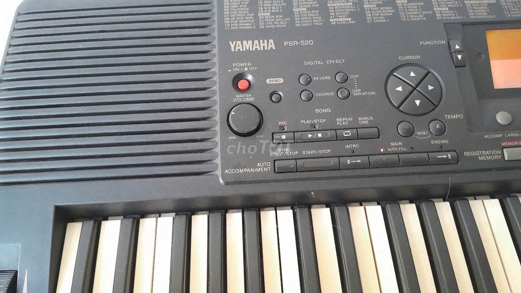 xat yamaha psr 520