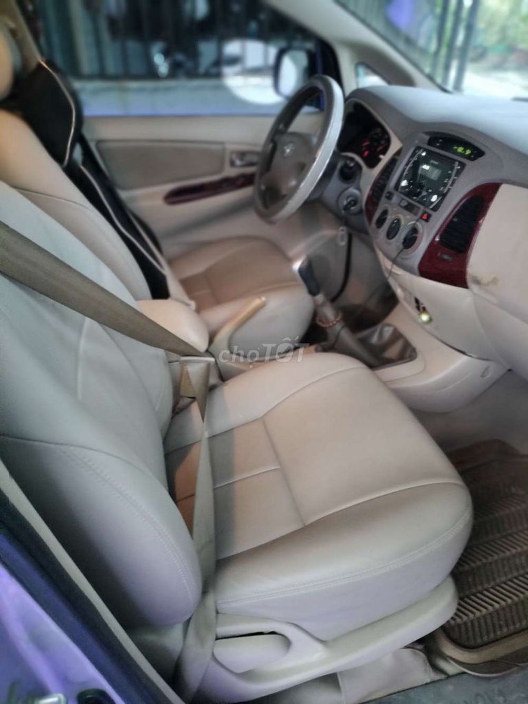 Gia đình bán inova 2006 G. Mua bán Ô tô tại Huyện Hóc Môn Tp Hồ Chí Minh được đăng bởi Phương 1980 hình 4