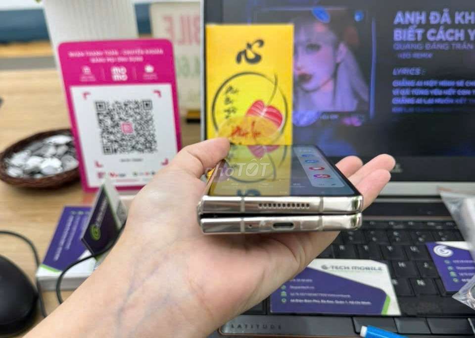 Máy đẹp keng keng Z Fold4 Vàng 256GB√√2sim. Mua bán Điện thoại tại Quận 3 Tp Hồ Chí Minh được đăng bởi Minh phương hình 1