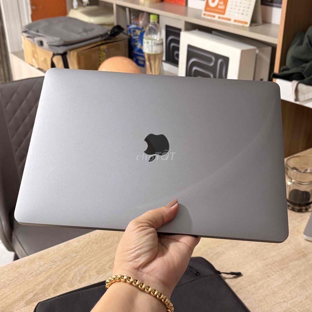 Apple MacBook Pro 2020 i5 13 inch 16GB/256GB. Mua bán Laptop tại Quận Bình Thạnh Tp Hồ Chí Minh được đăng bởi Mac Hiền 50 Nguyễn Cửu Vân hình 1