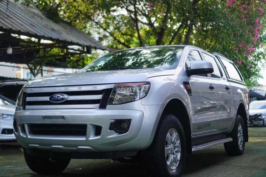 Ford Ranger 2015 XLS 1 cầu. số sàn