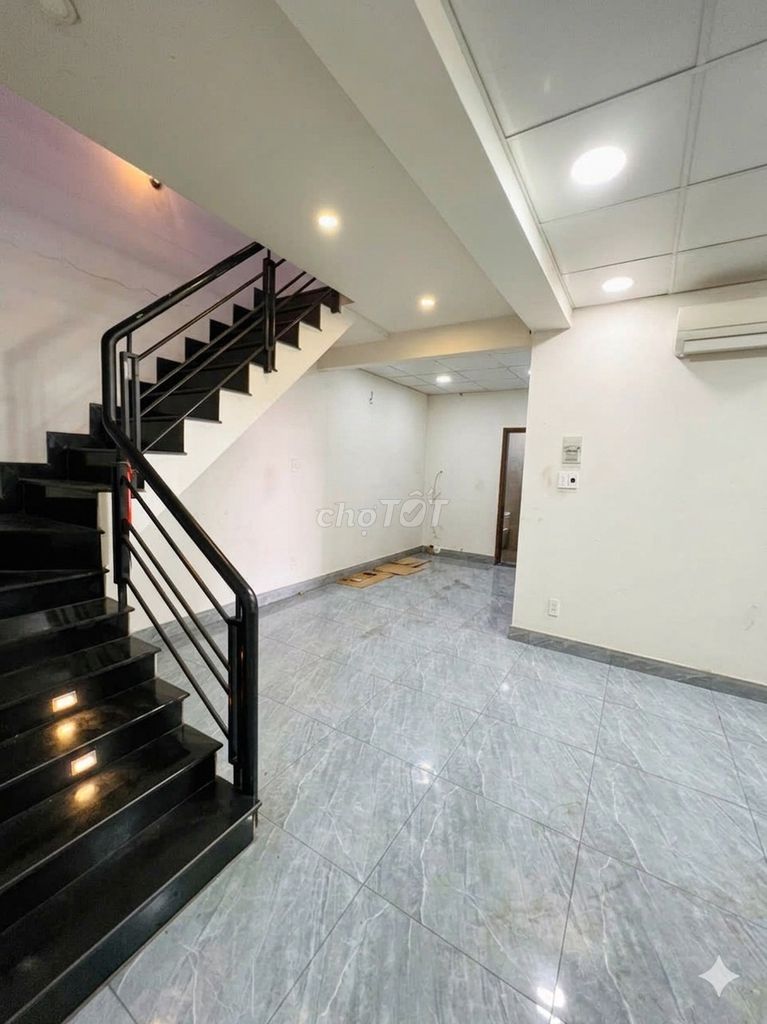 BÁN XƯỞNG MẶT TIỀN QLỘ 1A 505M2 NGANG 15M THU NHẬP 50 TR/TH CHỈ 8.8 TỶ