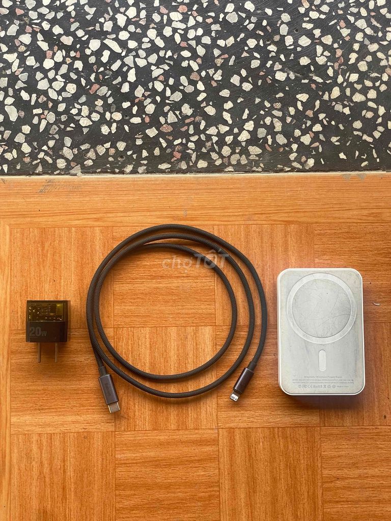 Sạc IPhone. Mua bán Phụ kiện (Màn hình, Chuột...) tại Huyện Đông Anh Hà Nội được đăng bởi Phạm Đức Đạt  hình 1