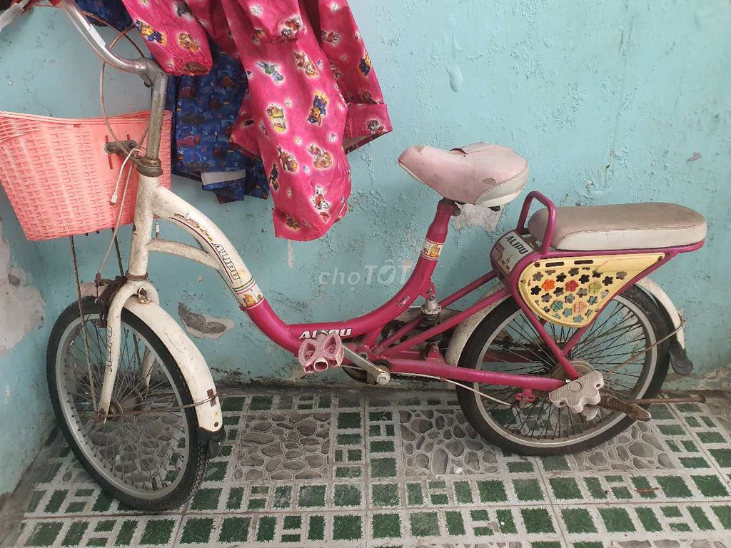 Con lớn cần bán xe đạp  như hình con đi tốt. Mua bán Xe đạp tại Quận Hải Châu Đà Nẵng được đăng bởi Hiep hình 2