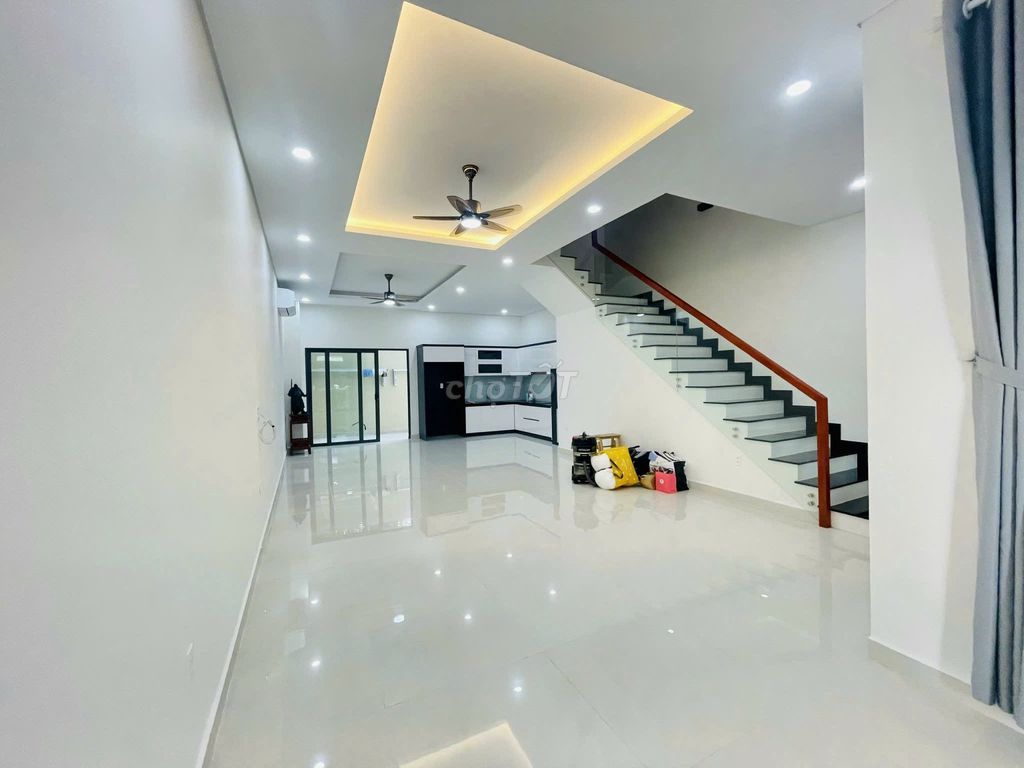 Дом в компаунде Verosa Khang Dien - 6x17м, 4 этажа, 5 комнат