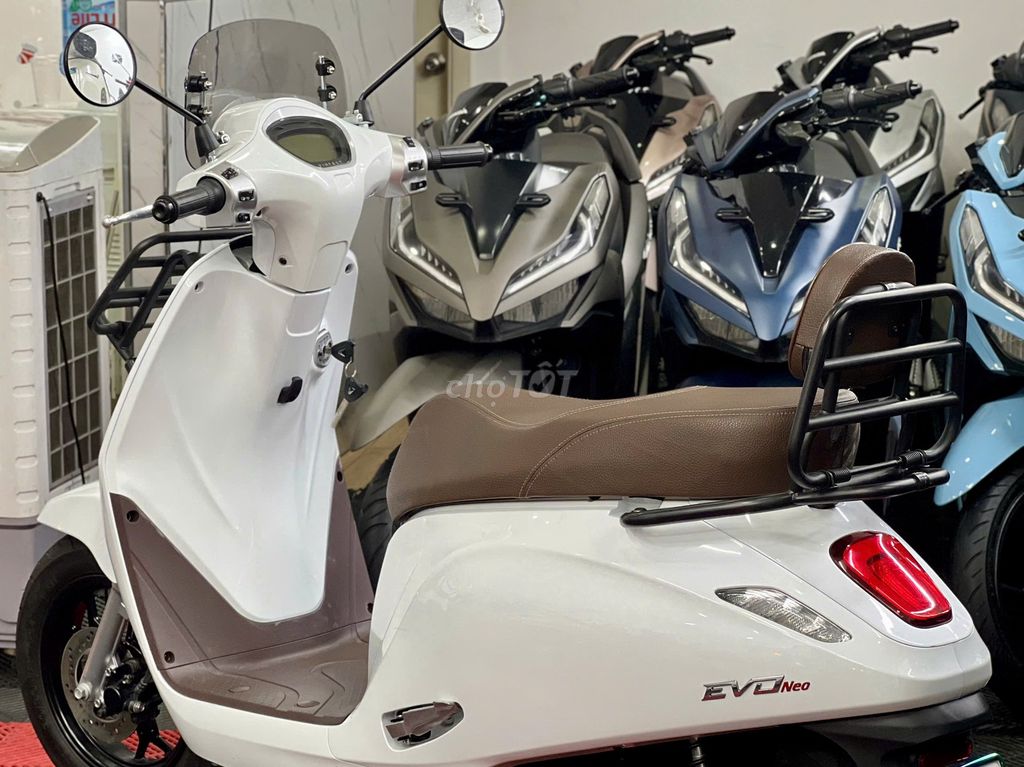 💥Vinfast EvoNeo 2000km BSTP 9 chủ ký giấy like new. Mua bán Xe máy tại Thành phố Thủ Đức Tp Hồ Chí Minh được đăng bởi XE MÁY THỦ ĐỨC hình 9