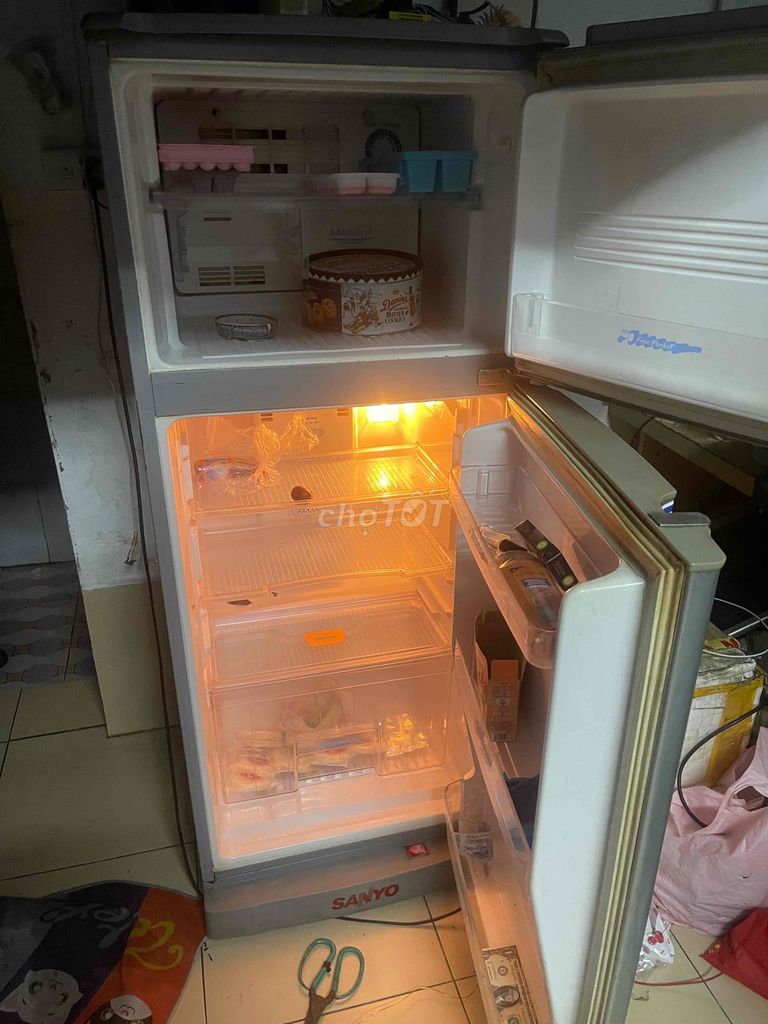 Tủ lạnh Sanyo Xám. Mua bán Tủ lạnh tại Quận Hoàng Mai Hà Nội được đăng bởi Phước văn ninh hình 1
