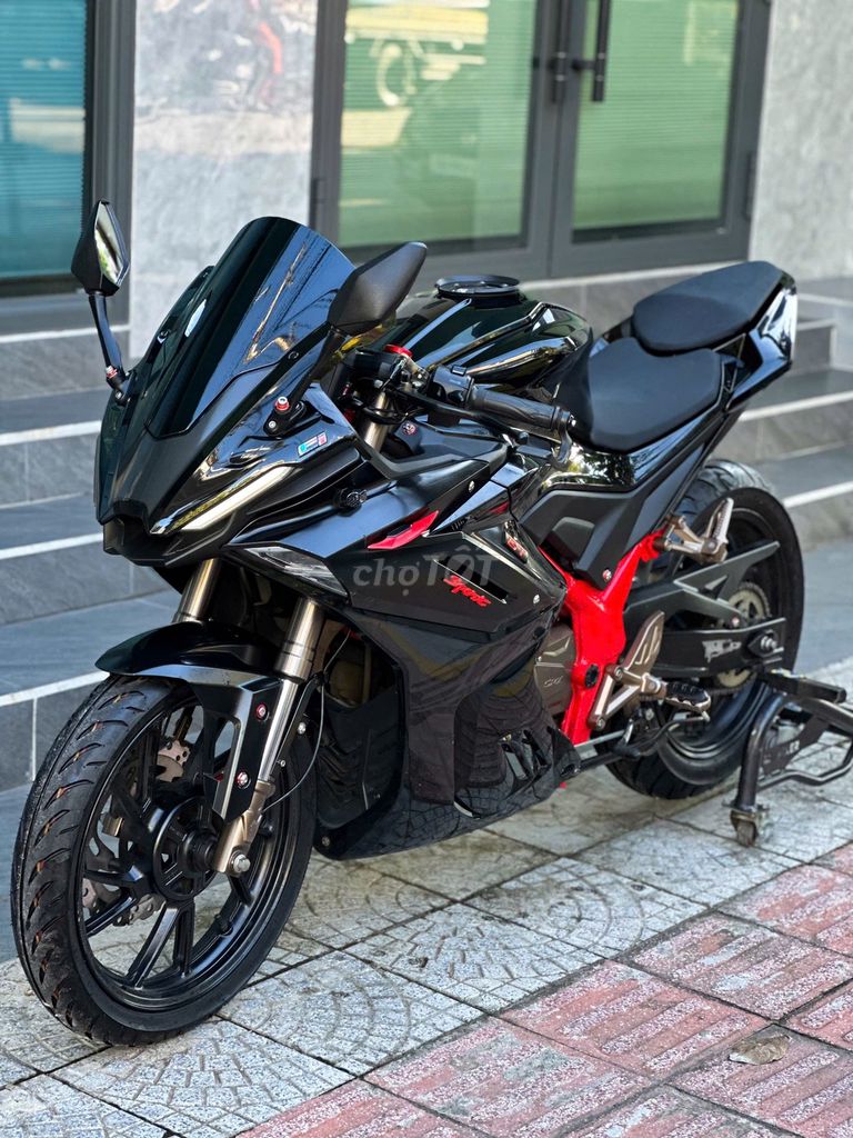 Gpx Demon GR200R mẫu mới siêu đẹp bao zin keng. Mua bán Xe máy tại Quận Thanh Khê Đà Nẵng được đăng bởi Xe Máy Đức Vũ 658 Trần Cao Vân hình 3