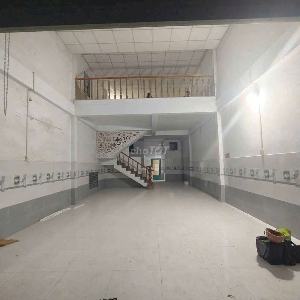Аренда · 2 комн. · 150 м² · Quận 12, ул. Hiệp Thành Q12