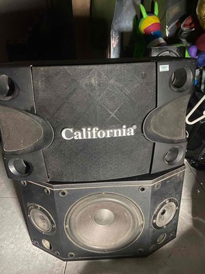 Loa California Việt Nam karraoke bas 20cm dt 08655. Mua bán Tivi, Âm thanh tại Quận Hoàng Mai Hà Nội được đăng bởi Hung Nguyen
