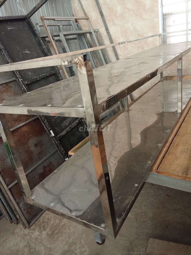 Kệ Inox 2m x 40cm x 50cm Đã sử dụng. Mua bán Tủ, kệ gia đình tại Thành phố Bến Tre Bến Tre được đăng bởi Mr Sơn  hình 1