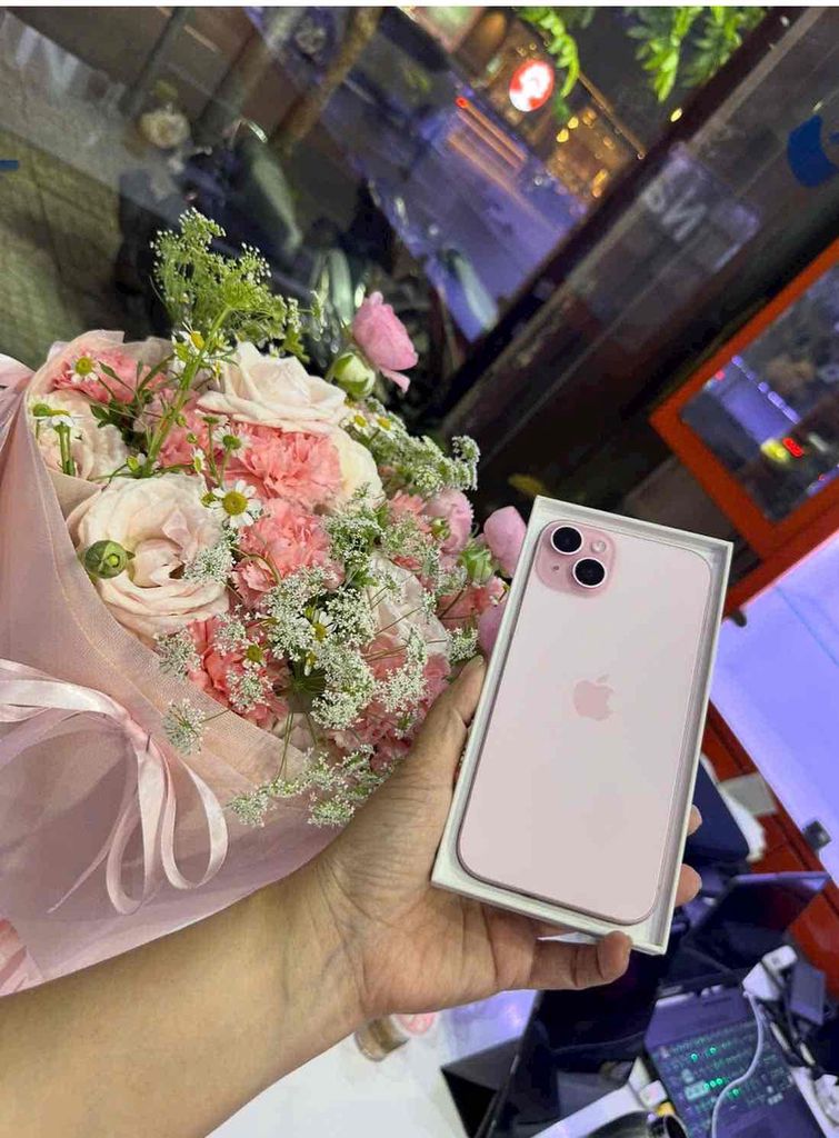 Apple iPhone 15 Plus 256GB Hồng. Mua bán Điện thoại tại Quận 3 Tp Hồ Chí Minh được đăng bởi Nam Á Mobile hình 1