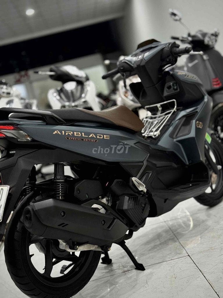 AirBlade160 2024 Lướt chính chủ ký ( Hỗ trợ GÓP ). Mua bán Xe máy tại Thị xã Phú Mỹ Bà Rịa - Vũng Tàu được đăng bởi Cửa Hàng Xe Máy Phú Mỹ hình 4