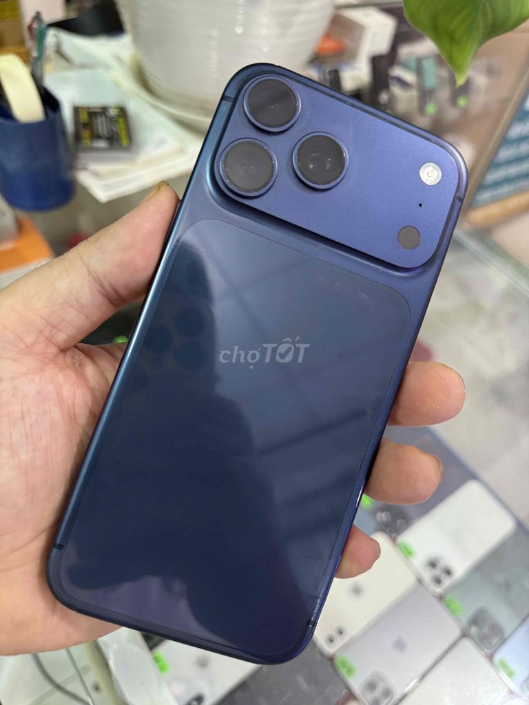iPhone 17 Pro Max 512GB Xanh Đậm. Mua bán Điện thoại tại Thành phố Mỹ Tho Tiền Giang được đăng bởi Sanh Phone hình 1