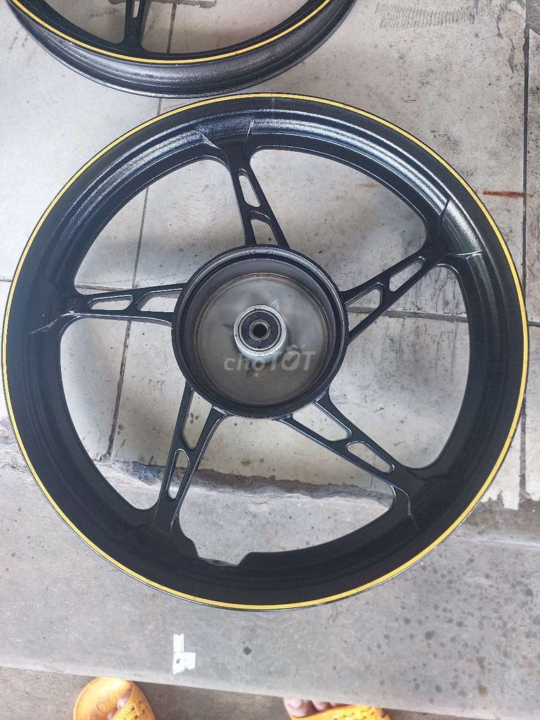 Bán mâm luôn bi rin theo xe còn đẹp ken bao lỗi. Mua bán Phụ tùng xe tại Quận Liên Chiểu Đà Nẵng được đăng bởi anh quoc hình 2