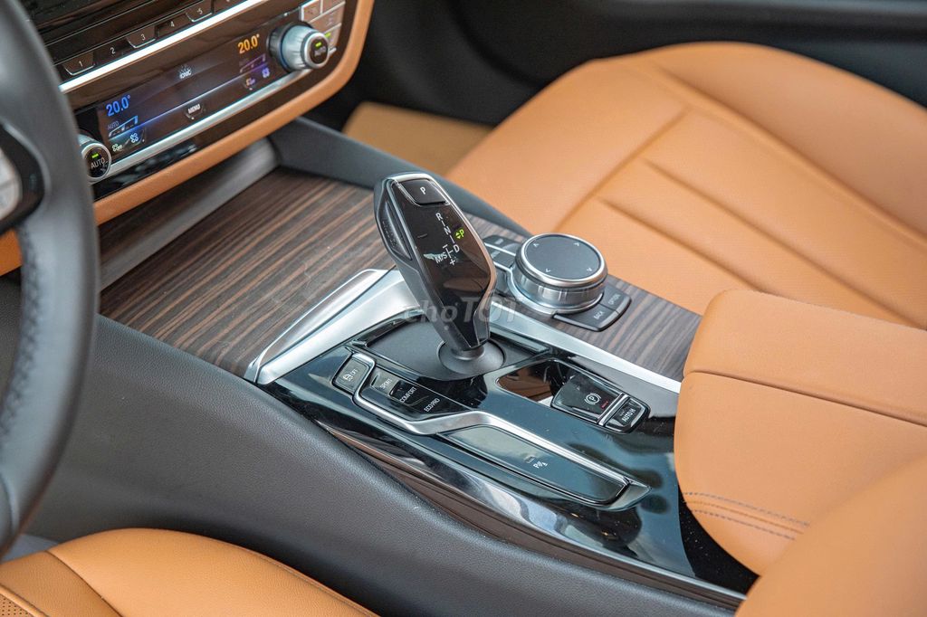 BMW 520I LUXURY LINE 2024. Mua bán Ô tô tại Quận Gò Vấp Tp Hồ Chí Minh được đăng bởi Đoàn Thuận hình 11