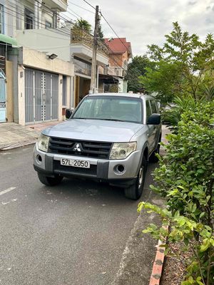 Mitsubishi Pajero 2009 - 180000 km