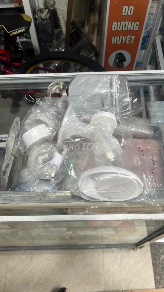 Thanh lý máy hút sữa điện đơn , mới 100%, xả kho