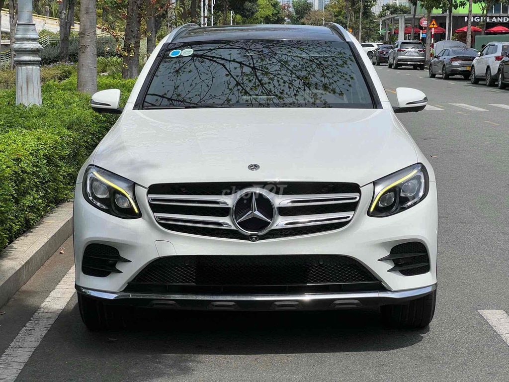 Mercedes Benz GLC300 Model 2018