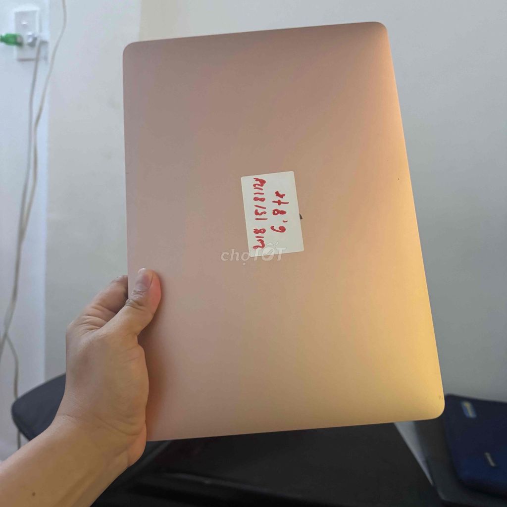 MacBook Air 13” 2018 gold i5/8g/128gbh3 tháng. Mua bán Laptop tại Quận 3 Tp Hồ Chí Minh được đăng bởi Phúc Nguyễn hình 1