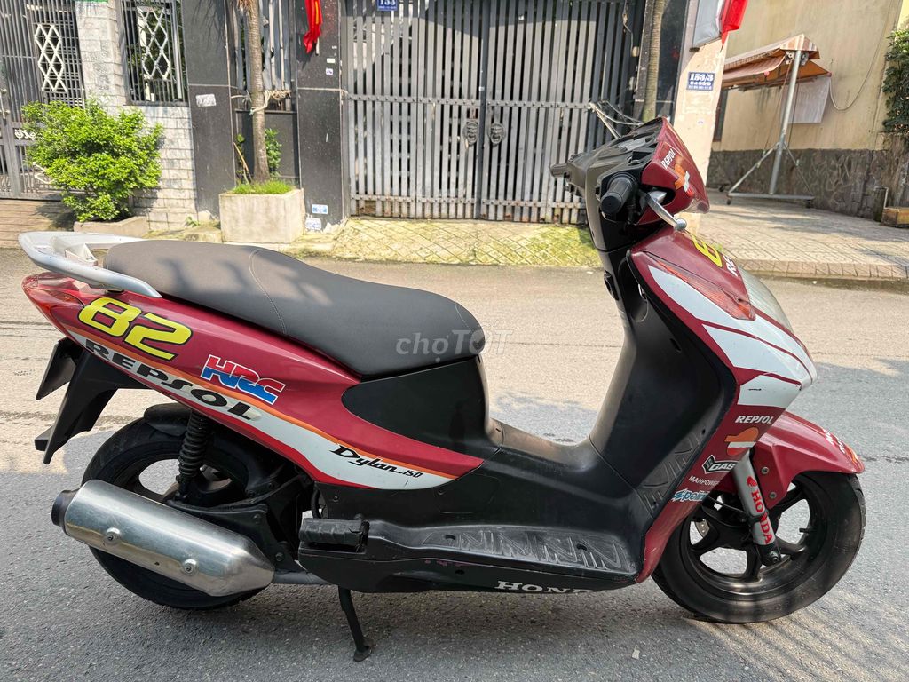 DYLAN 2002 gtdd bstp máy móc êm bao tranh chấp. Mua bán Xe máy tại Quận Gò Vấp Tp Hồ Chí Minh được đăng bởi Thành Tuân hình 4