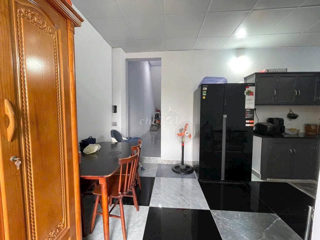 Bán nhà 1 trệt 1 lầu chánh hiệp, tp.hcm, giảm 500tr Bán nhà 1 trệt 1 lầu chánh hiệp, tp.hcm, giảm 500tr