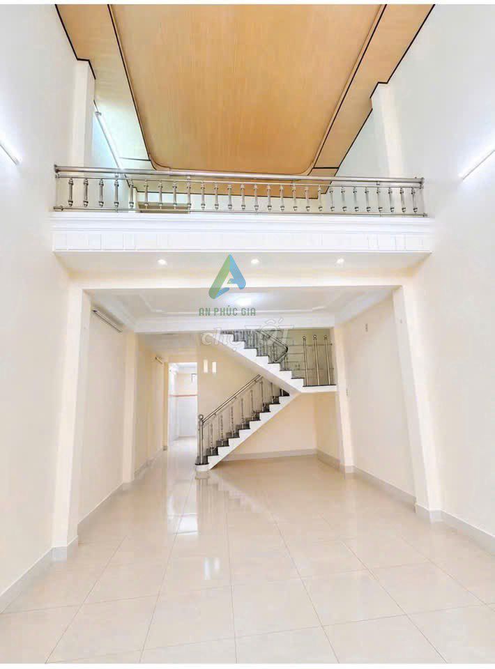 Аренда · 3 комн. · 75 м² · Quận Hải Châu, ул. Đường Nguyễn Khánh Toàn