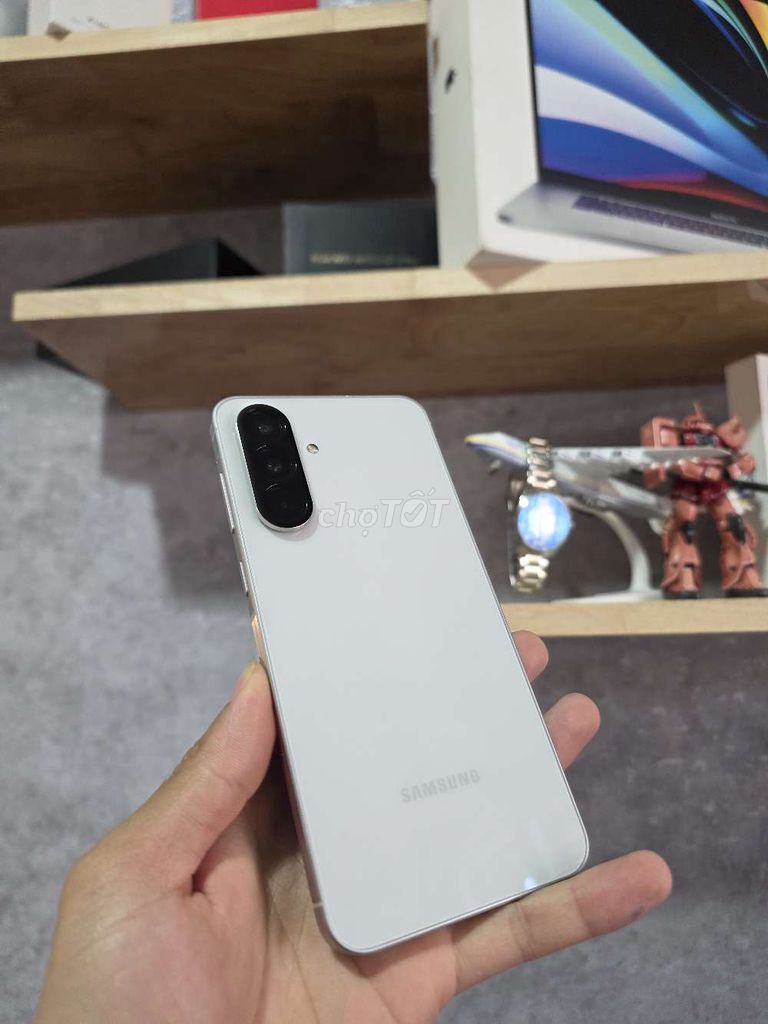 Samsung A56 5G (8/128) Nguyên Zin Như New cbh Hảng. Mua bán Điện thoại tại Thành phố Buôn Ma Thuột Đắk Lắk được đăng bởi Nguyễn Ngọc Nhật hình 1