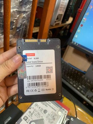 Ổ CỨNG SSD 128GB HÃNG E CÒN ÍT