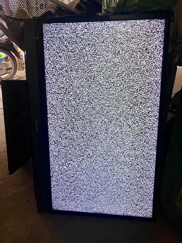 tivi toshiba 32 inch. Mua bán Tivi, Âm thanh tại Quận Thanh Xuân Hà Nội được đăng bởi Phạm Văn Tính hình 1