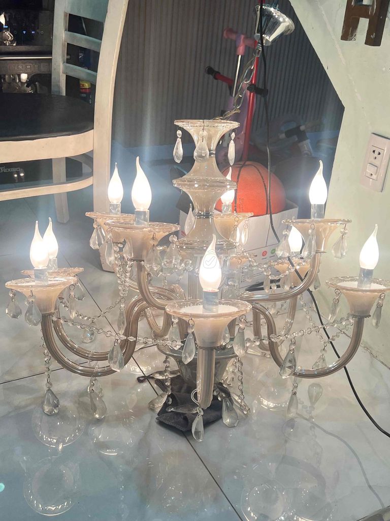 Đèn chùm Thủy tinh Vàng đồng Hoạt động tốt. Mua bán Đèn tại Thành phố Thủ Đức Tp Hồ Chí Minh được đăng bởi Giang hình 1