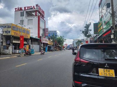 Cho thuê mặt bằng kinh doanh ngang 10 Thủ Dầu Một. Cho thuê văn phòng, mặt bằng kinh doanh tại Thành phố Thủ Dầu Một Bình Dương được đăng bởi Phùng Huy Lâm