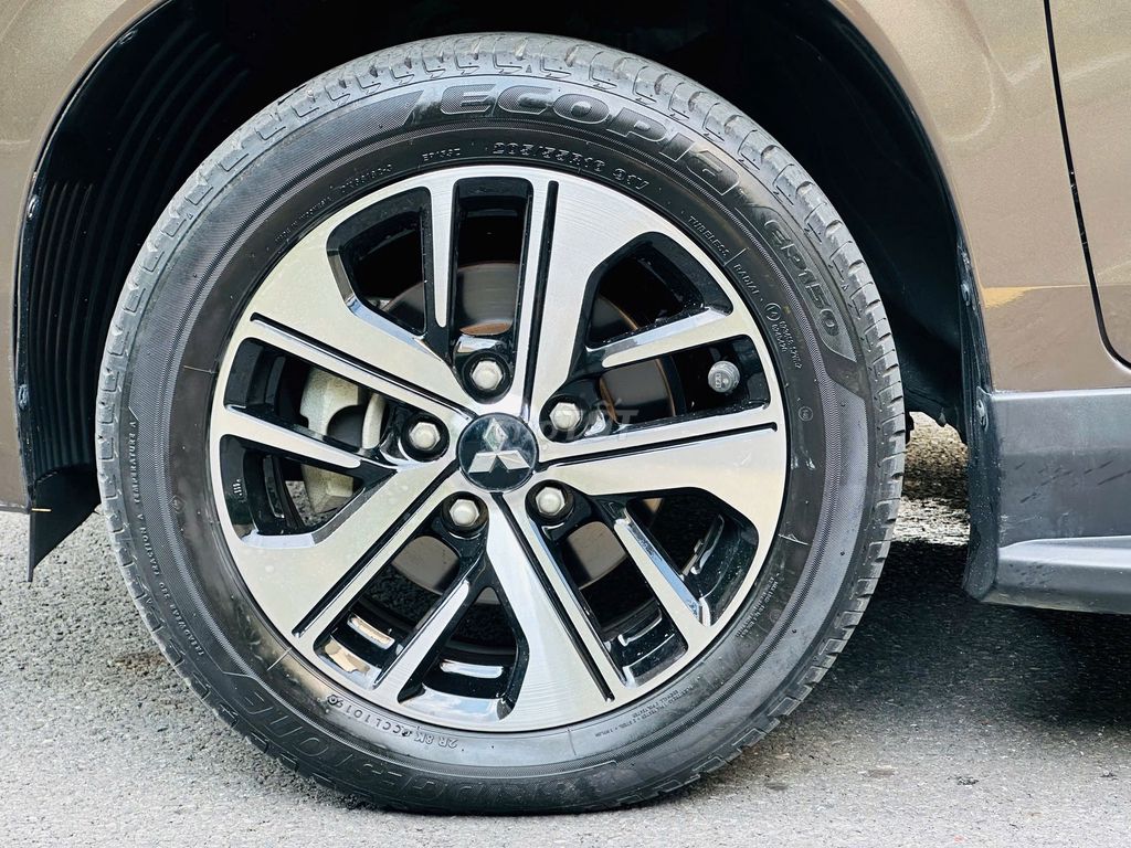 Mitsubishi Xpander 2019 1.5MT 24000 km. Mua bán Ô tô tại Thành phố Dĩ An Bình Dương được đăng bởi Siêu Thị Ô Tô Bình Dương  hình 20