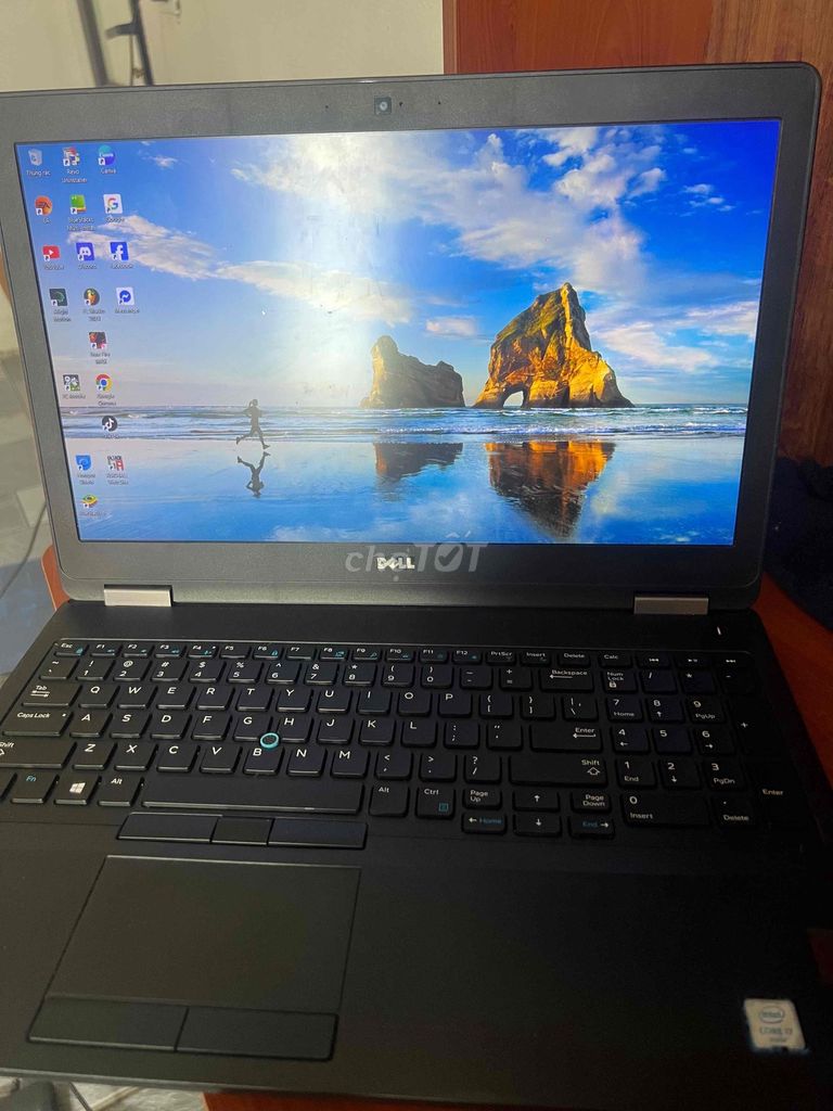 cần tiền để lại ae nào thiện chí. Mua bán Laptop tại Huyện Quỳnh Lưu Nghệ An được đăng bởi Quạt Đèn Quang Sáng hình 1
