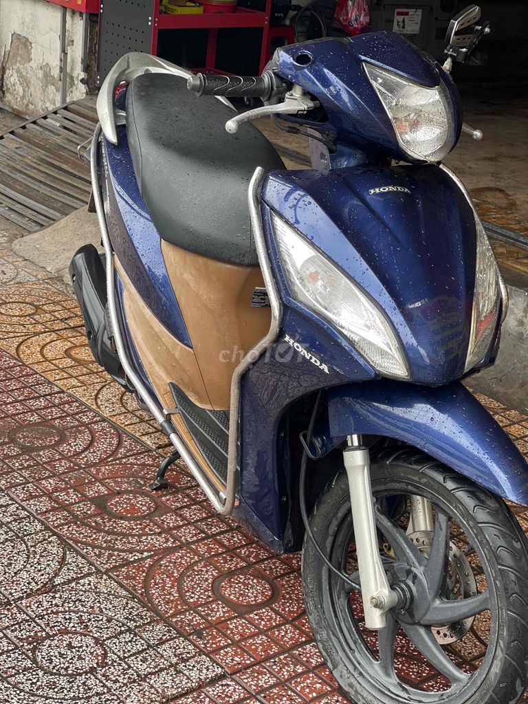 Honda Vision Xanh, Nâu